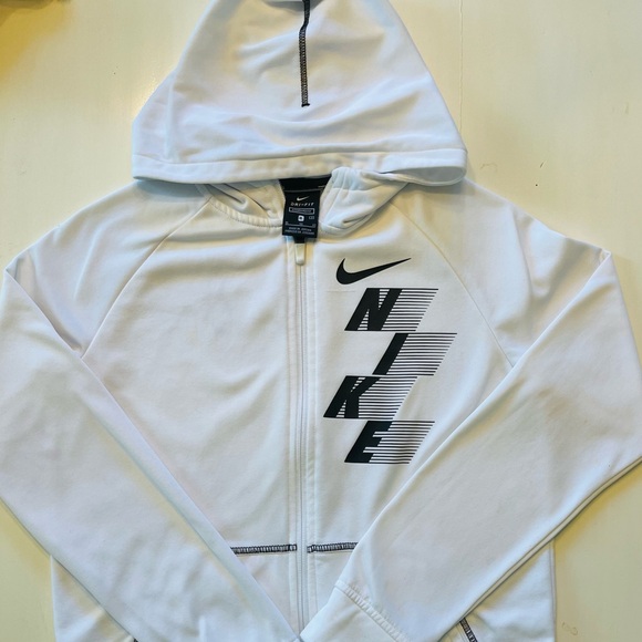 Nike Boys XL full zip front with hood - Picture 1 of 2